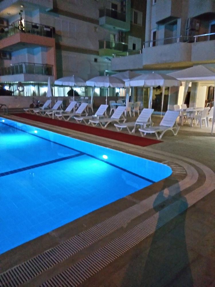 Mikado Hotel Mahmutlar Bagian luar foto