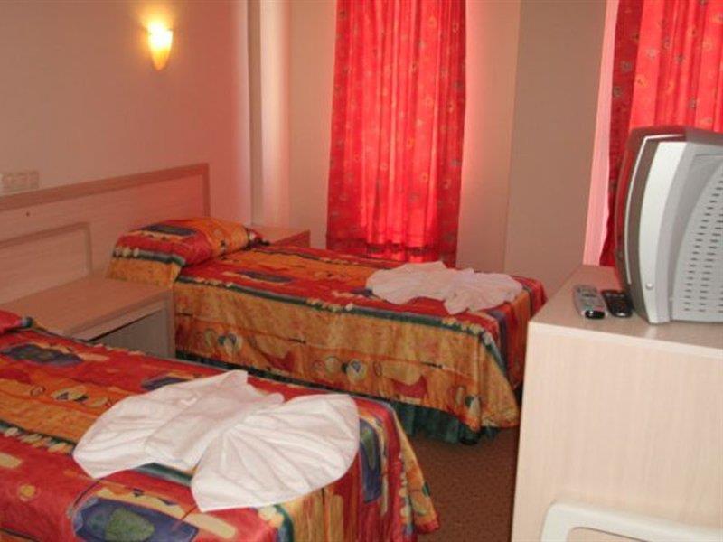 Mikado Hotel Mahmutlar Bagian luar foto